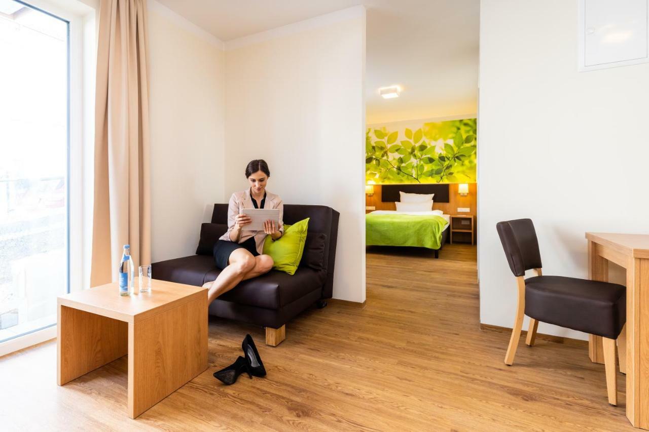 Inhouse - Wohnen Auf Zeit Aparthotel Ingolstadt Buitenkant foto